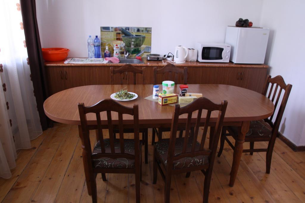 Gvirilas Sakhli Guest House Khashuri エクステリア 写真
