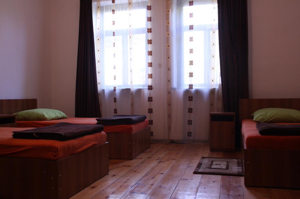 Gvirilas Sakhli Guest House Khashuri エクステリア 写真
